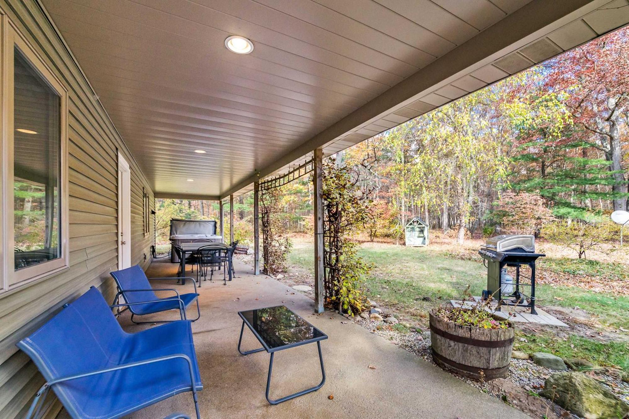 Dog-Friendly Dual Homes In The Woods With Lake Access Grand Junction Exterior photo