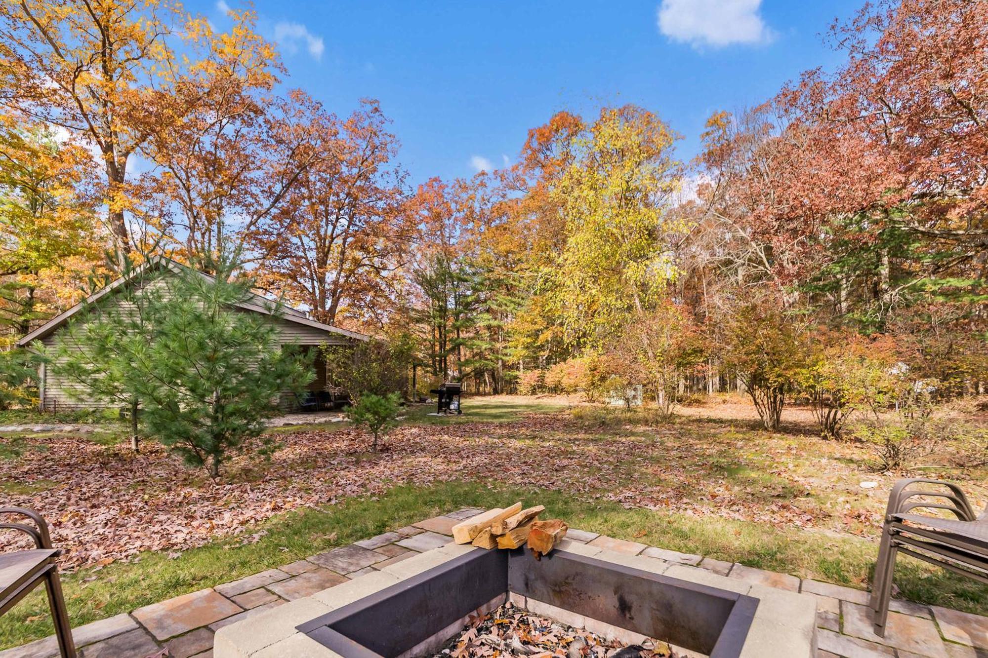 Dog-Friendly Dual Homes In The Woods With Lake Access Grand Junction Exterior photo