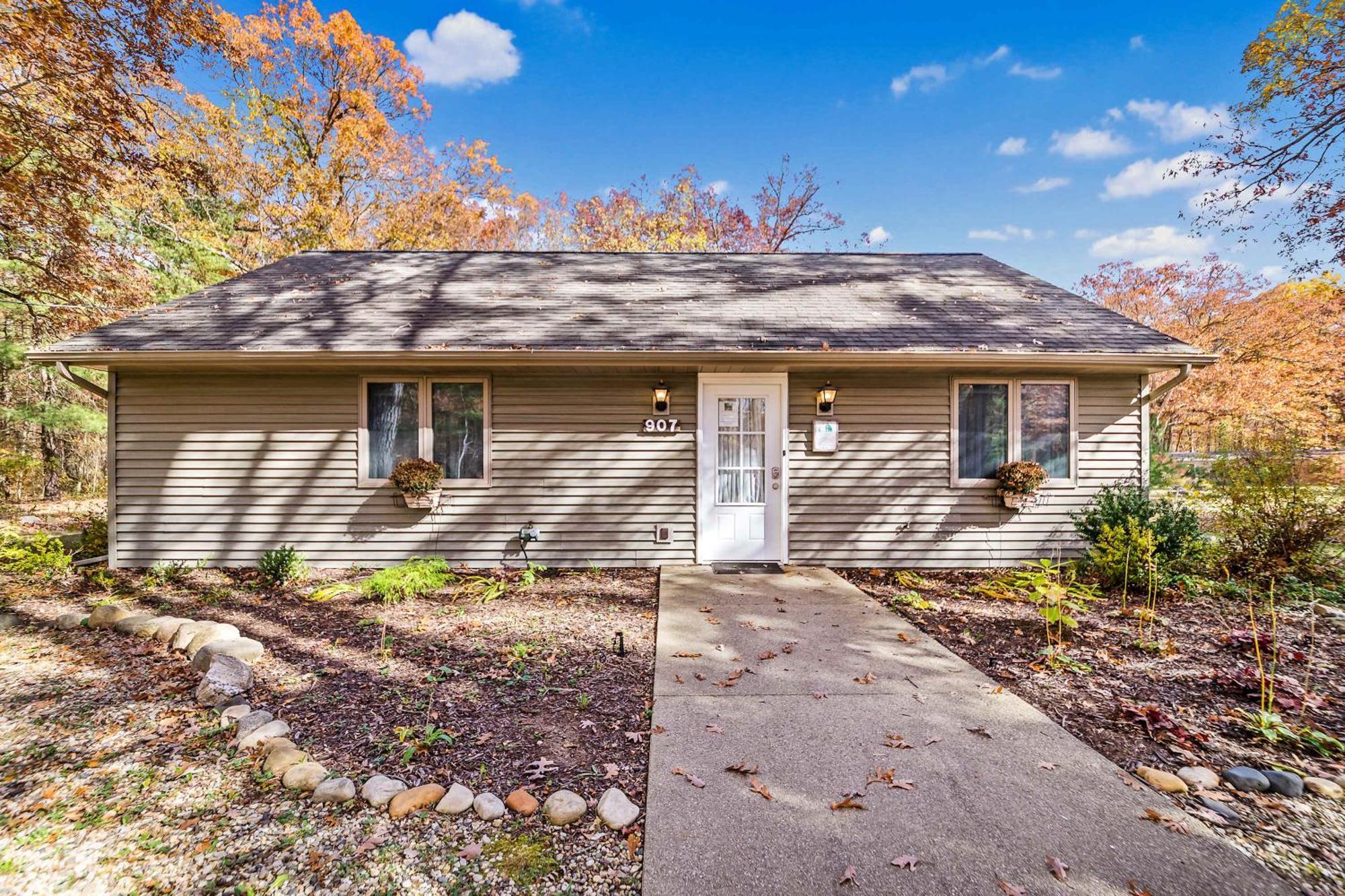 Dog-Friendly Dual Homes In The Woods With Lake Access Grand Junction Exterior photo